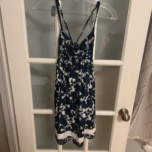 Abercrombie & Fitch Navy and Cream Floral Midi Dress